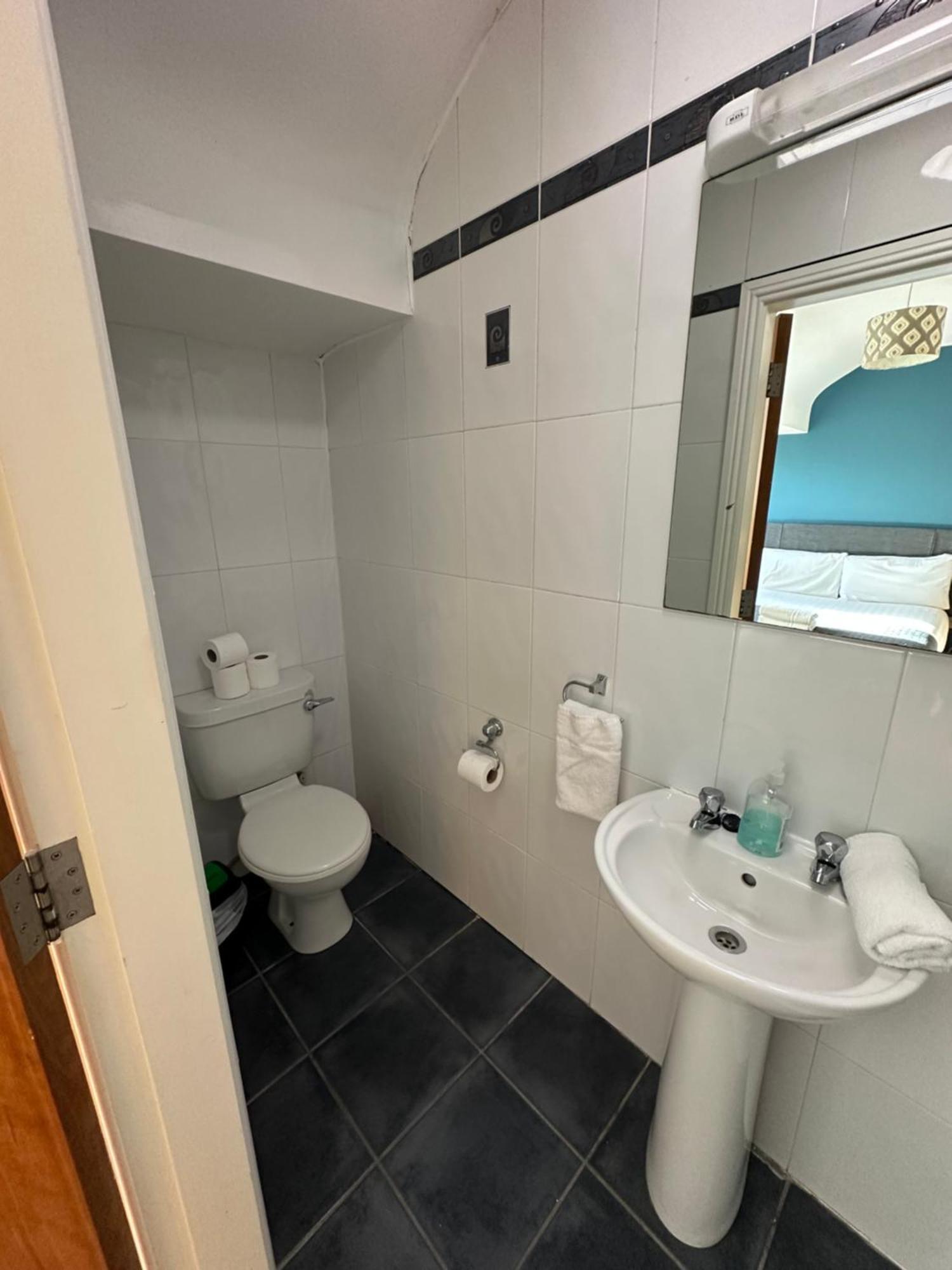 Waterlane Apartments Galway Dış mekan fotoğraf